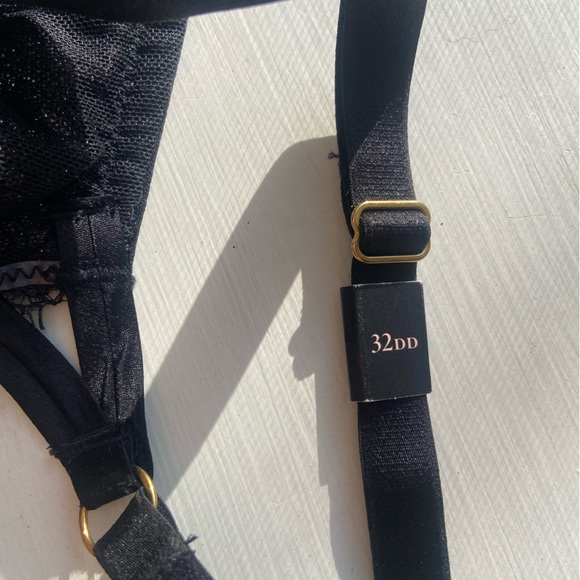 Victoria’s Secret Very Sexy Unlined Demi Bra - Picture 5 of 5